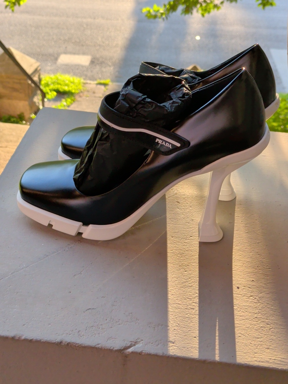 NIB sz 39.5 Prada maryjane heels